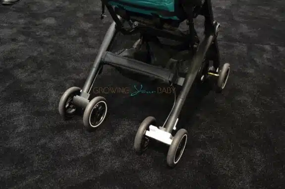GB Pockit Stroller - wheels and storage