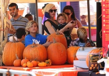 Gwen Stefani with her sons Kingston, Zuma and Apollo at Shawn's pumpkin patch