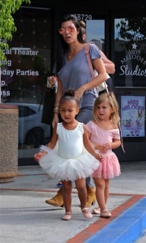 Kourtney Kardashian at ballet class with daughter Penelope and niece North West