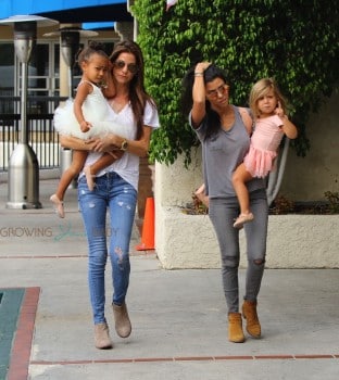 Kourtney Kardashian at ballet class with daughter Penelope & niece North West