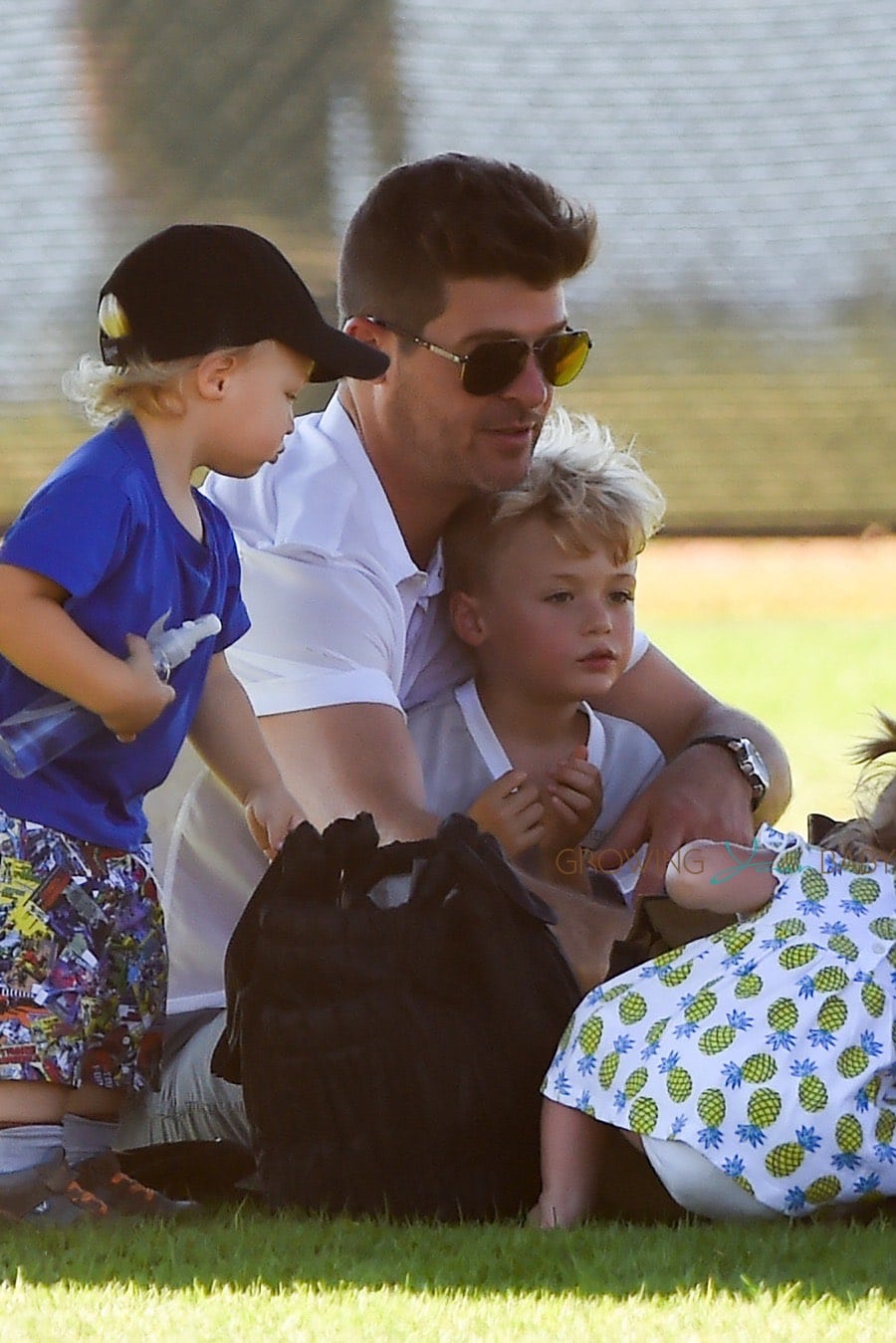 Robin Thicke and his son Julian at his soccer game