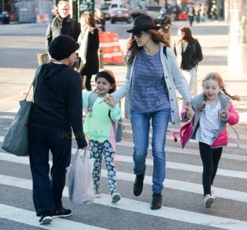 Sarah Jessica Parker does the school pickup with daughters Tabitha and Marion