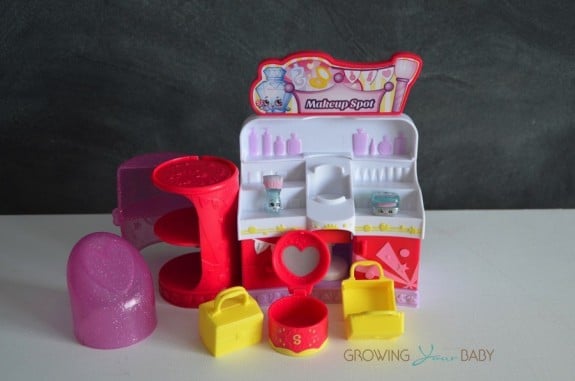 Shopkins Make-up Spot - open