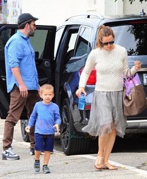 ben Affleck and Jennifer Garner at the market with son Sam