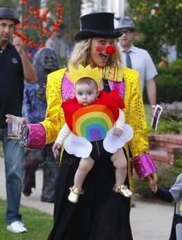 Molly Sims out with her daughter Scarlett for Halloween 2015