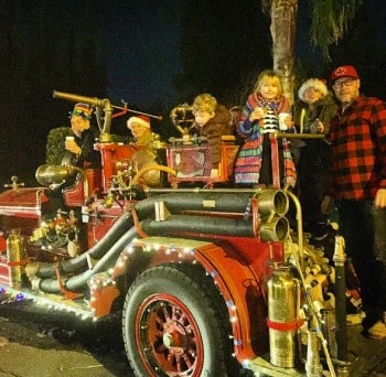 Dean McDermott with kids Stella, Liam and Finn Christmas 2015