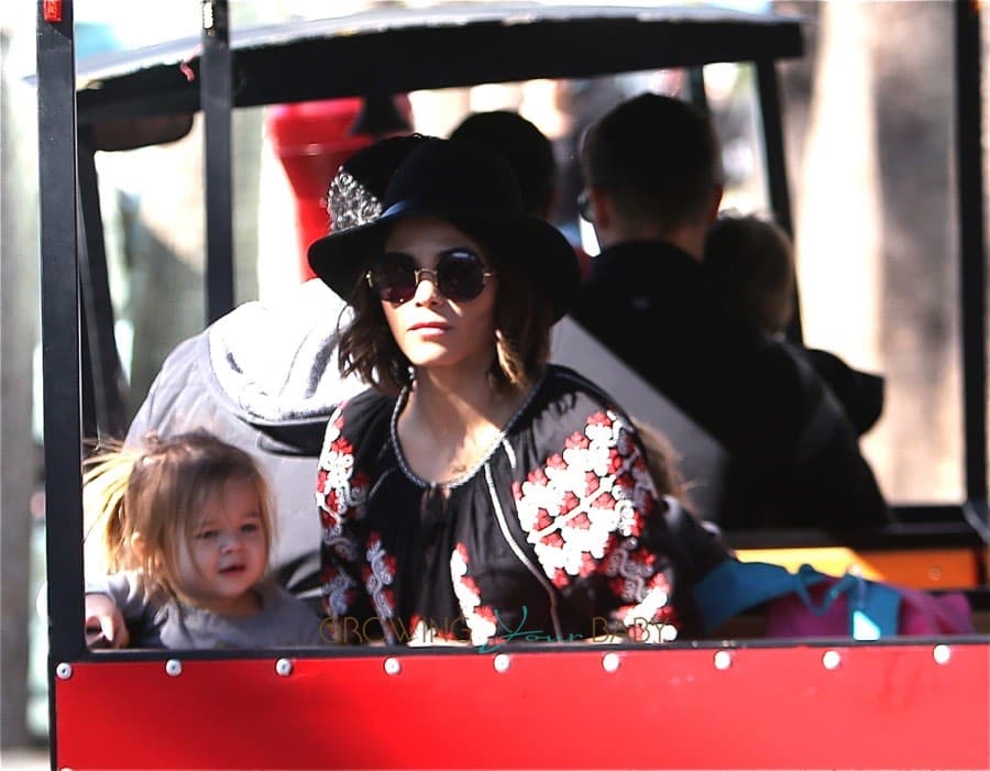 Jenna Dewan Tatum and Daughter Everly ride the train at the Farmer's Market