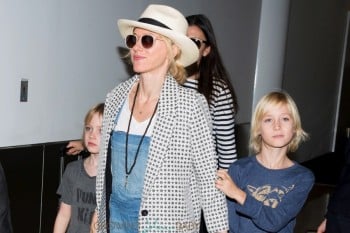 Naomi Watts arrives in Australia with sons Samuel and Alexander