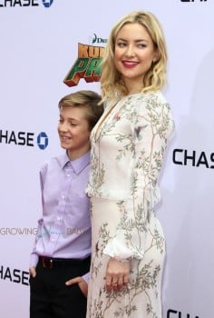 Kate Hudson and her son Ryder Robinson at Dream Works and Twentieth Century Fox present the World Premiere for Kung Fu Panda 3
