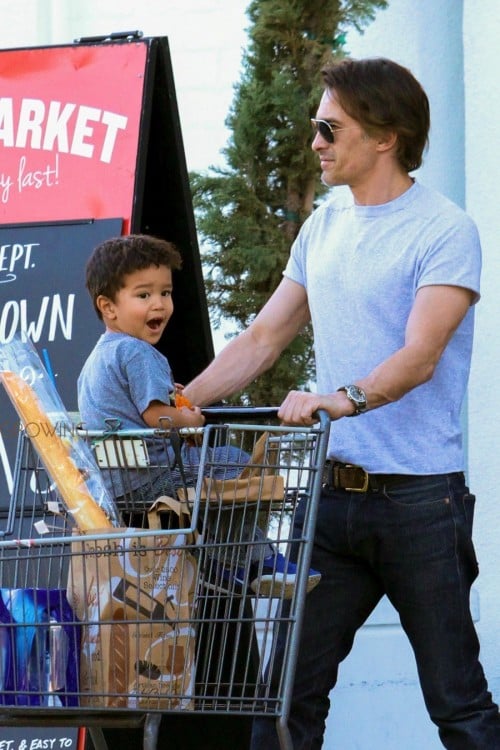 Olivier Martinez and his son Maceo shop at Bristol Farms