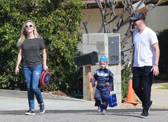 Reese Witherspoon & Jim Toth Leaving Samuel Affleck's Birthday Party with son Tennessee