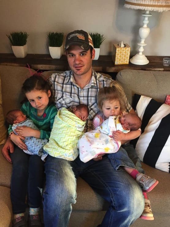 Joey Rott with his triplets and 2 older daughters
