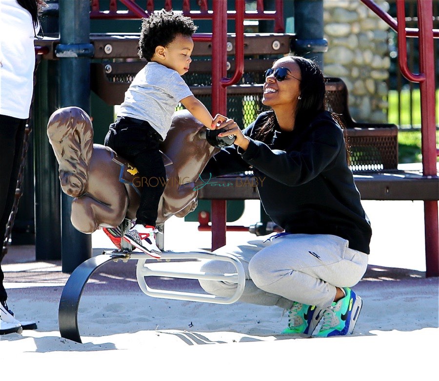 Kelly Rowland Takes Her son Titan to the Park