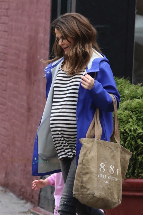 Pregnant Keri Russell out in NYC with her kids