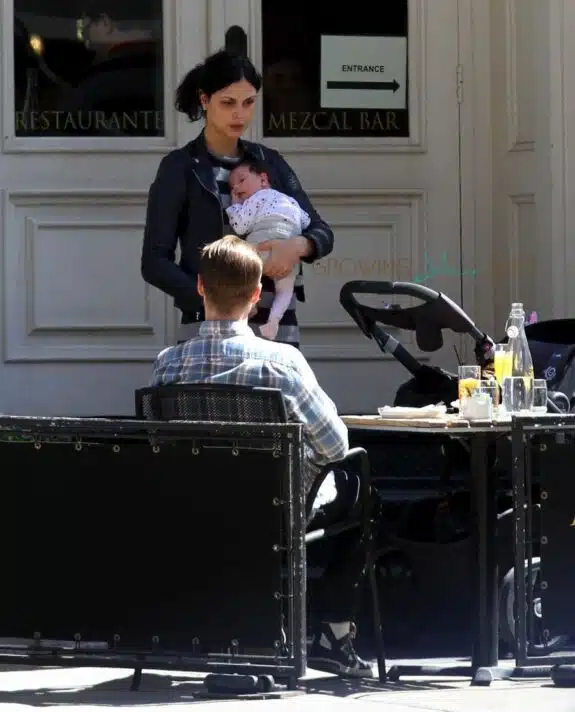 Benjamin McKenzie & Morena Baccarin Out With Their Daughter Frances