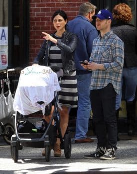 Benjamin McKenzie and Morena Baccarin Out With Their Daughter Frances