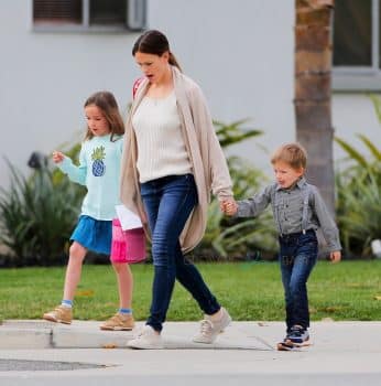 Jennifer Garner steps out with Seraphina and Sam