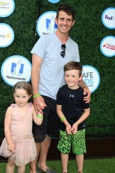 Joey McIntyre at Safe Kids Event with kids Griffin and Kira