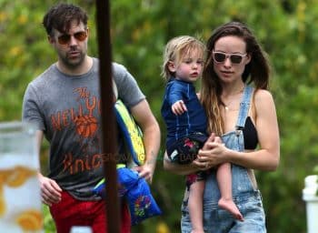 Olivia Wilde & Jason Sudeikis Spend The Day With Their Son On The Beach In Maui