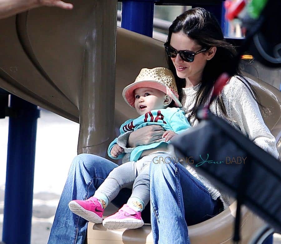 Rachel Bilson Takes Daughter Briar Christenson To The Park Growing Your Baby