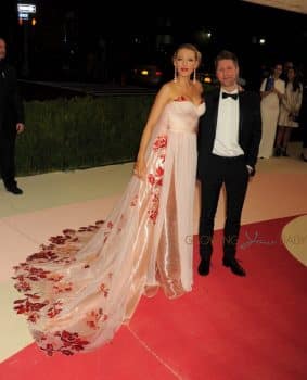 Pregnant Blake Lively at the MET Ball 2016