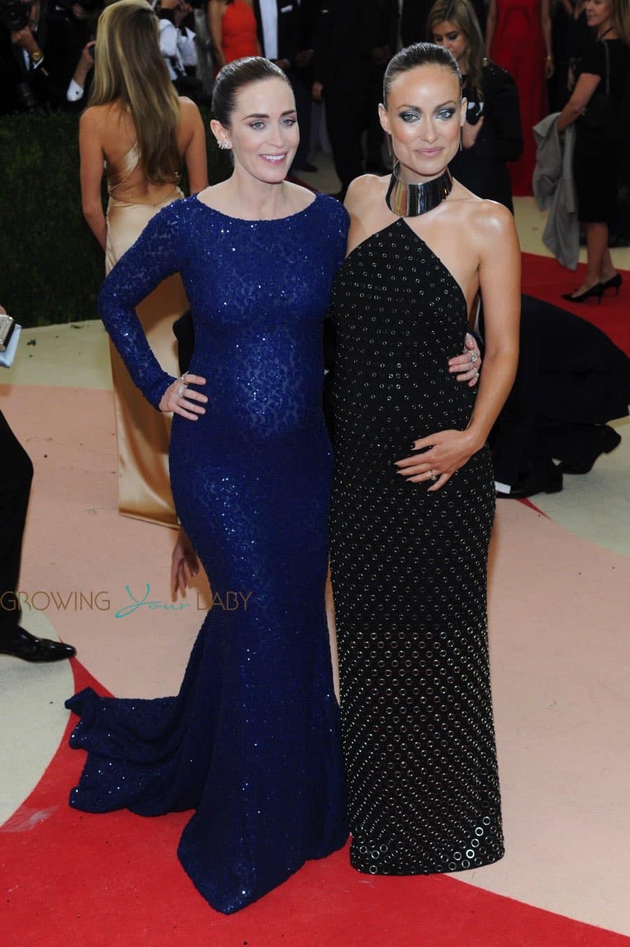 Pregnant Emily Blunt and Olivia Wilde at the MET Ball 2016 - Growing ...