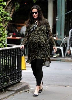 pregnant Liv Tyler out in NYC