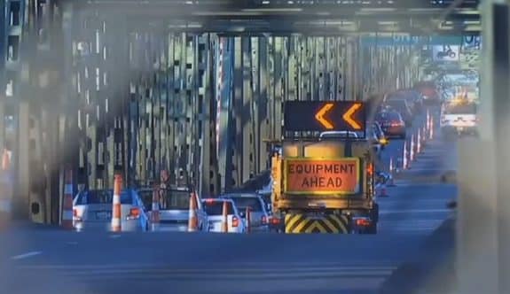 Interstate bridge that connects Oregon and Washington construction