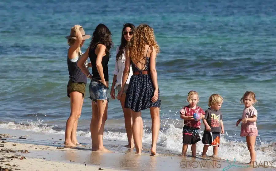 Elsa Pataky at the beach with her kids Tristan, Sasha and India Hemsworth