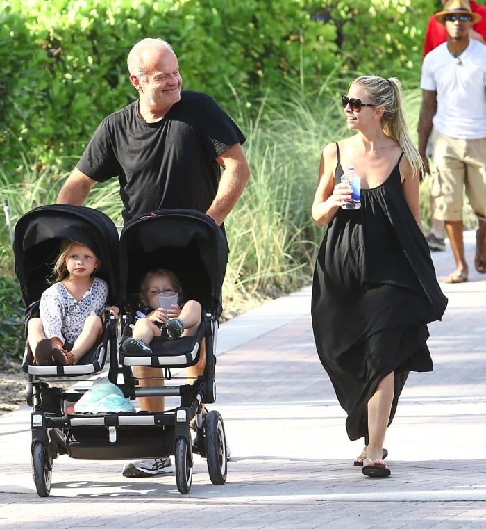 Kelsey Grammer and Kayte Walsh with their kids Faith and Kelsey