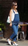 pregnant-olivia-wilde-steps-out-in-nyc