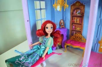 Disney princess Royal Dreams Castle 2016 - Magic carpet elevaotr