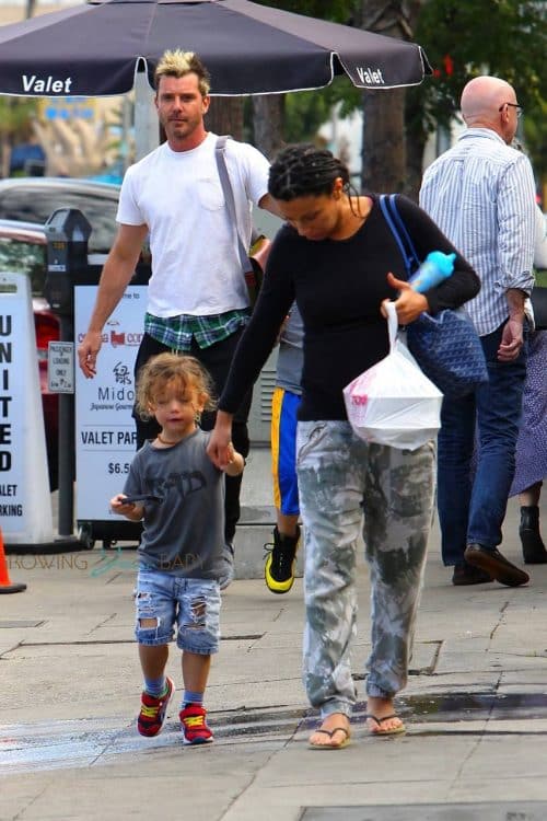 gavin rossdale out in LA with is kids