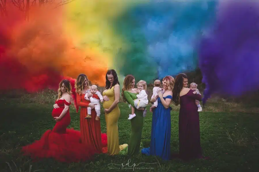 Six Moms Pose For Beautiful Photo To Celebrate Their 'Rainbow Babies'