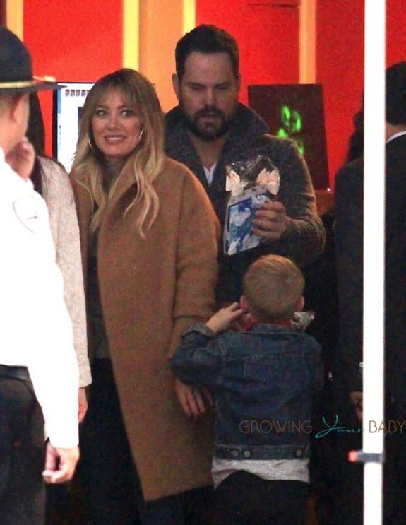 Hilary Duff & Mike Comrie Take Their Son To The Santa House