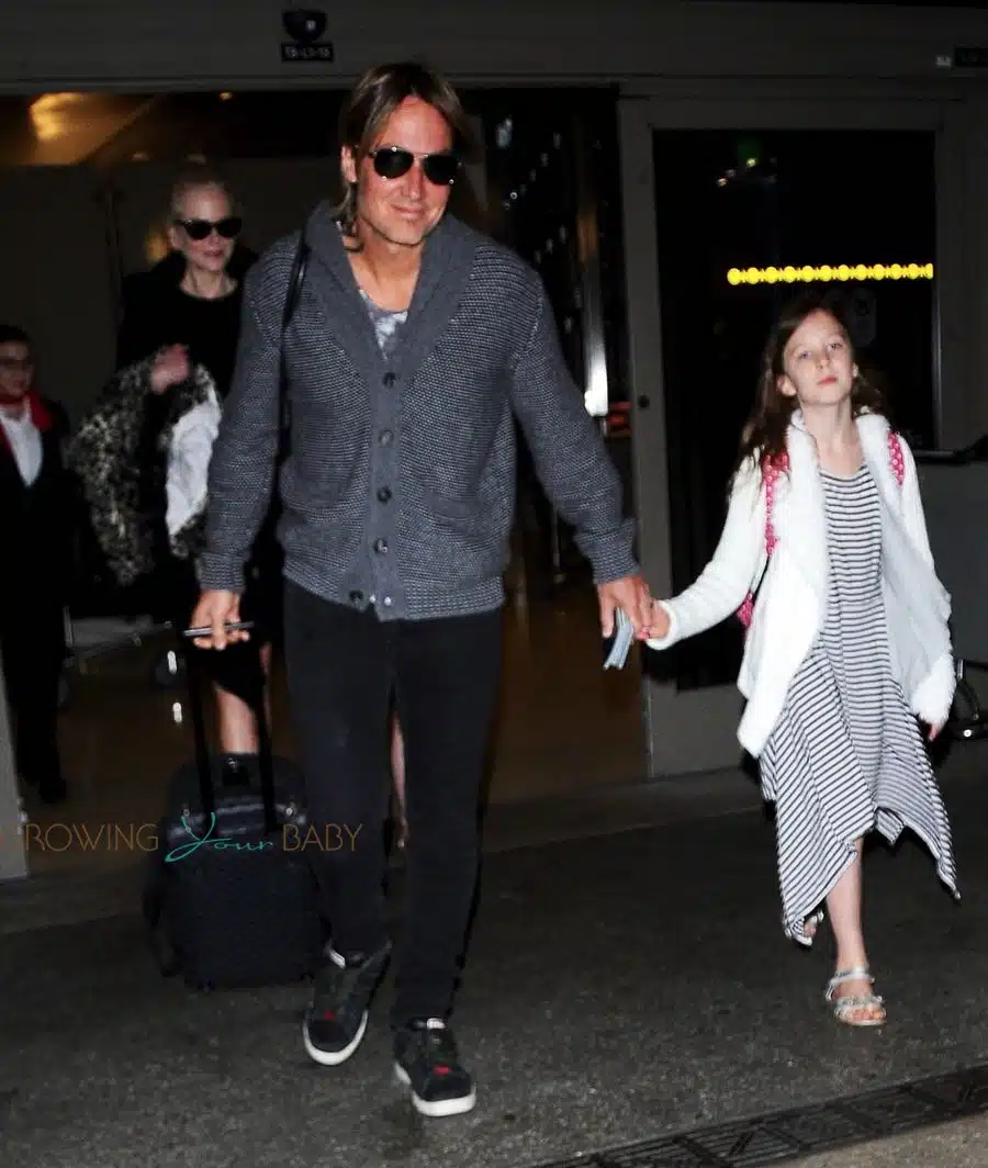 Nicole Kidman & Keith Urban Touch Down At LAX with their daughters