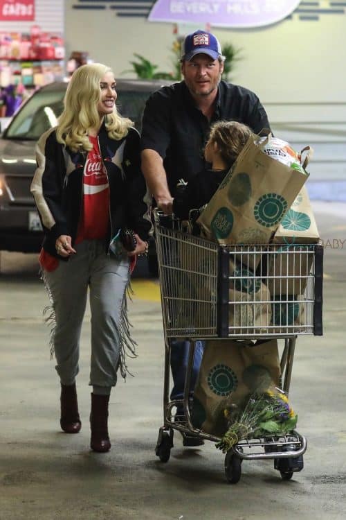 Gwen Stefani and Blake Shelton grocery shop with son Apollo Rossdale