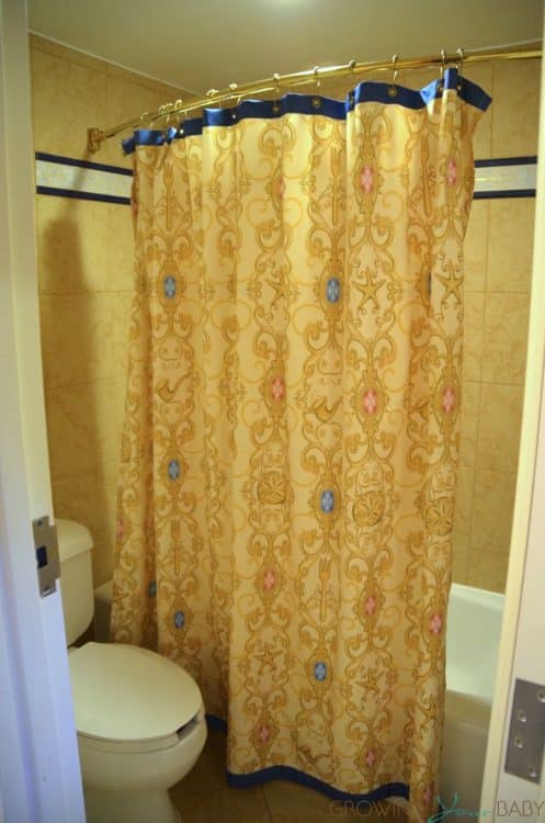 WDW Port Orleans Riverside Royal Room - shower