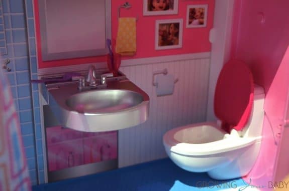 barbie camper 2017