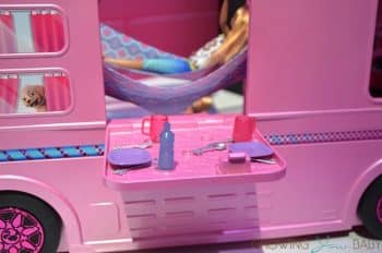Barbie DreamCamper - pass through