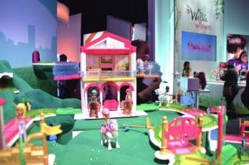 Barbie On-The-Go horse stables