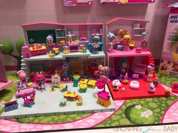 Shopkins Happy Places school preview