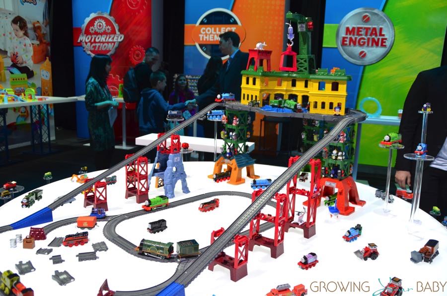 thomas & friends super station railway train set