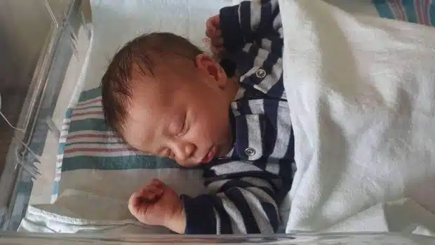 Baby Ezra born in Grocery Store