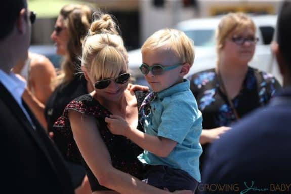 Anna Faris with son Jack at Emoji Movie premiere