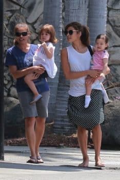 Eva Mendes and her sister, Janet, take the little ones, Amada and Esmeralda, shopping on Saturday