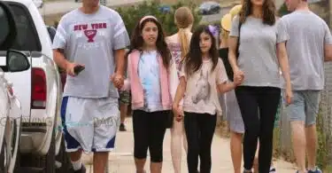 Adam Sandler, Sadie Madison Sandler, Sunny Madeline Sandler, Jackie Sandler at Malibu chili cook-off