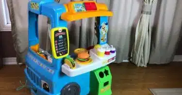 Fisher-Price Laugh & Learn Servin' Up Fun Food Truck f