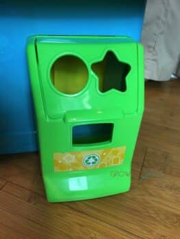 Fisher-Price Laugh & Learn Servin' Up Fun Food Truck - recycle bin