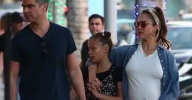 Pregnant Jessica Alba shops on black Friday with husband Cash Warren and their two girls Honor and Haven f